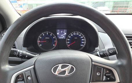 Hyundai Solaris II рестайлинг, 2015 год, 915 000 рублей, 14 фотография