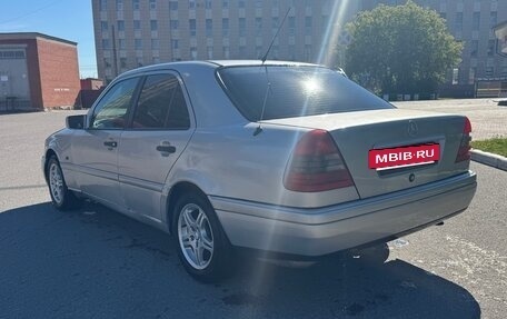 Mercedes-Benz C-Класс, 1997 год, 350 000 рублей, 2 фотография