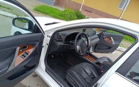 Toyota Camry, 2010 год, 1 200 000 рублей, 14 фотография