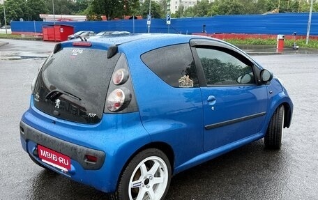 Peugeot 107 I рестайлинг, 2010 год, 565 000 рублей, 3 фотография