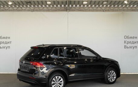 Volkswagen Tiguan II, 2017 год, 1 799 000 рублей, 2 фотография