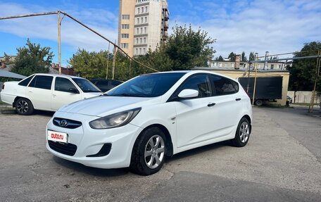 Hyundai Solaris II рестайлинг, 2012 год, 720 000 рублей, 12 фотография