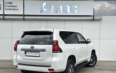 Toyota Land Cruiser Prado 150 рестайлинг 2, 2020 год, 5 190 000 рублей, 2 фотография