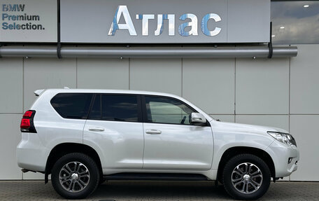 Toyota Land Cruiser Prado 150 рестайлинг 2, 2020 год, 5 190 000 рублей, 6 фотография