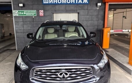 Infiniti FX II, 2011 год, 1 380 000 рублей, 1 фотография