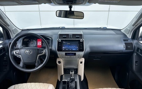 Toyota Land Cruiser Prado 150 рестайлинг 2, 2020 год, 5 190 000 рублей, 10 фотография