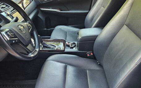 Toyota Camry, 2016 год, 2 150 000 рублей, 9 фотография