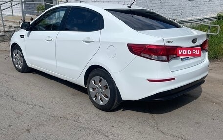 KIA Rio III рестайлинг, 2015 год, 1 050 000 рублей, 4 фотография