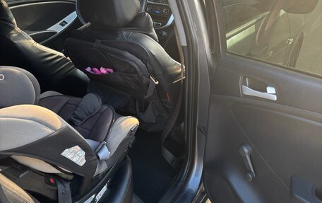 Hyundai Solaris II рестайлинг, 2014 год, 700 000 рублей, 9 фотография