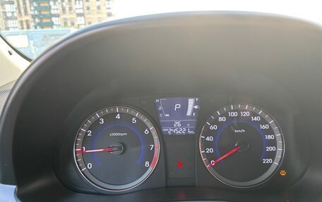 Hyundai Solaris II рестайлинг, 2014 год, 700 000 рублей, 10 фотография