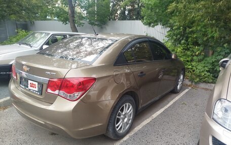 Chevrolet Cruze II, 2013 год, 600 000 рублей, 3 фотография