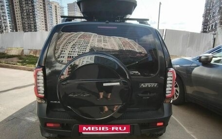 Chevrolet Niva I рестайлинг, 2011 год, 600 000 рублей, 5 фотография