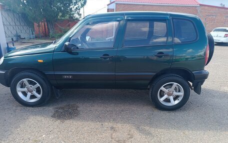 Chevrolet Niva I рестайлинг, 2004 год, 410 000 рублей, 2 фотография