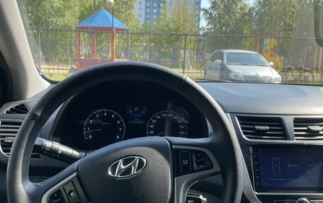 Hyundai Solaris II рестайлинг, 2014 год, 1 050 000 рублей, 3 фотография