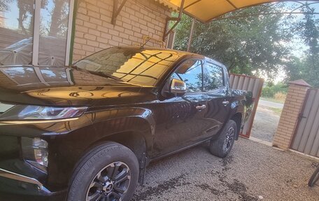 Mitsubishi L200 IV рестайлинг, 2019 год, 2 800 000 рублей, 4 фотография