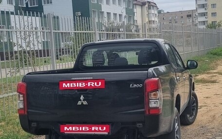 Mitsubishi L200 IV рестайлинг, 2019 год, 2 800 000 рублей, 3 фотография