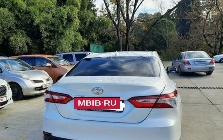 Toyota Camry, 2020 год, 3 050 000 рублей, 5 фотография