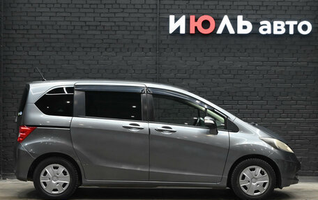 Honda Freed I, 2010 год, 1 000 000 рублей, 9 фотография