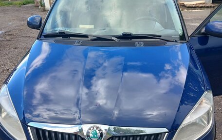 Skoda Fabia II, 2011 год, 350 000 рублей, 3 фотография