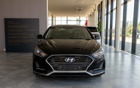 Hyundai Sonata VII, 2018 год, 2 300 000 рублей, 2 фотография