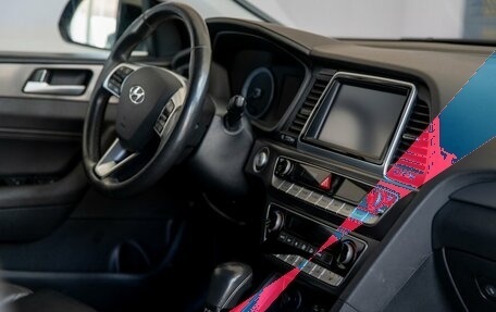 Hyundai Sonata VII, 2018 год, 2 300 000 рублей, 9 фотография