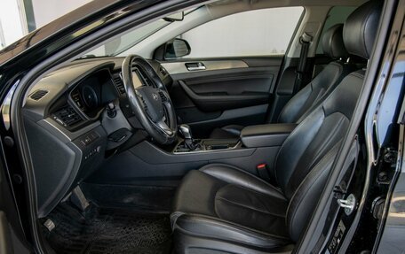 Hyundai Sonata VII, 2018 год, 2 300 000 рублей, 12 фотография