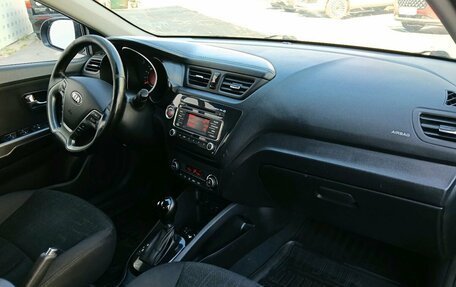 KIA Rio III рестайлинг, 2015 год, 959 000 рублей, 9 фотография