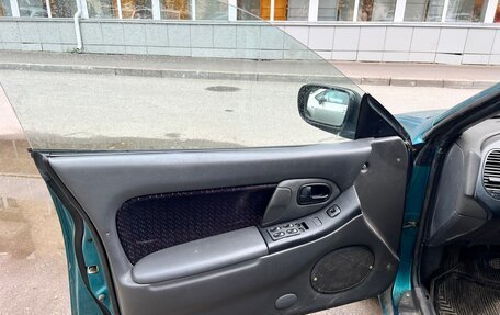 Mazda 323, 1996 год, 185 000 рублей, 9 фотография