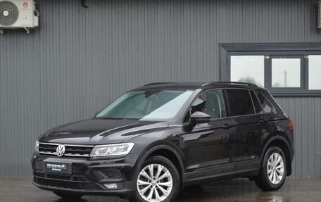 Volkswagen Tiguan II, 2020 год, 2 449 999 рублей, 2 фотография