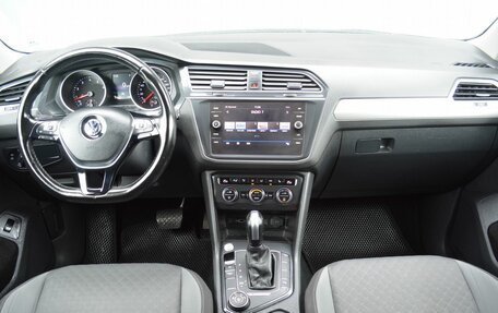 Volkswagen Tiguan II, 2020 год, 2 449 999 рублей, 11 фотография