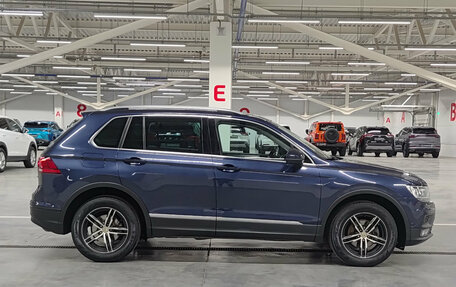 Volkswagen Tiguan II, 2017 год, 2 295 000 рублей, 5 фотография