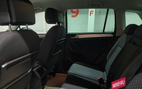 Volkswagen Tiguan II, 2017 год, 2 295 000 рублей, 15 фотография