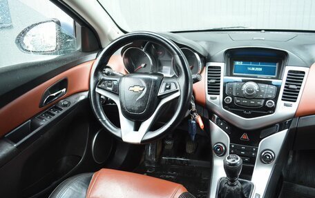 Chevrolet Cruze II, 2011 год, 469 999 рублей, 8 фотография