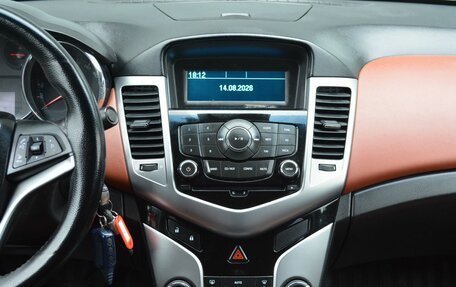 Chevrolet Cruze II, 2011 год, 469 999 рублей, 9 фотография