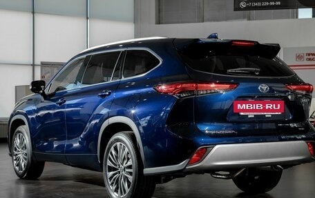 Toyota Highlander, 2026 год, 5 700 000 рублей, 21 фотография