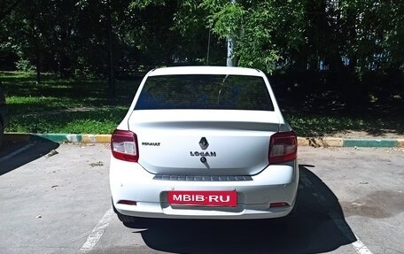 Renault Logan II, 2018 год, 800 000 рублей, 2 фотография