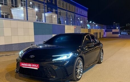 Toyota Camry, 2024 год, 3 200 000 рублей, 3 фотография
