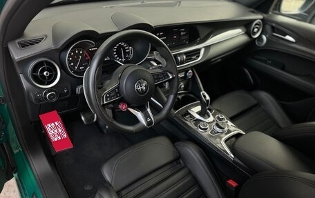 Alfa Romeo Stelvio, 2022 год, 6 800 000 рублей, 3 фотография