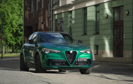 Alfa Romeo Stelvio, 2022 год, 6 800 000 рублей, 6 фотография