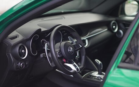 Alfa Romeo Stelvio, 2022 год, 6 800 000 рублей, 9 фотография