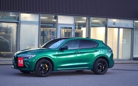 Alfa Romeo Stelvio, 2022 год, 6 800 000 рублей, 15 фотография