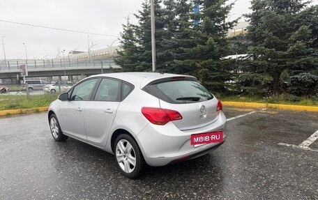 Opel Astra J, 2013 год, 430 000 рублей, 9 фотография