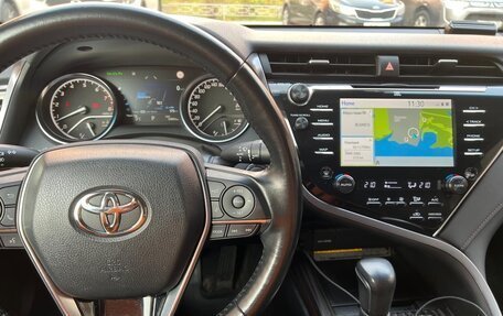 Toyota Camry, 2018 год, 3 080 000 рублей, 9 фотография