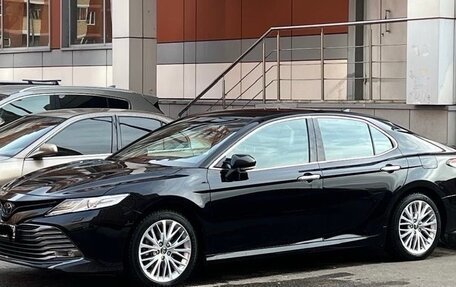 Toyota Camry, 2018 год, 3 080 000 рублей, 7 фотография