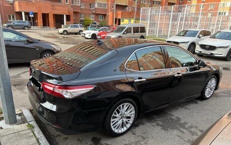 Toyota Camry, 2018 год, 3 080 000 рублей, 13 фотография