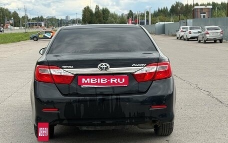 Toyota Camry, 2014 год, 1 580 000 рублей, 4 фотография