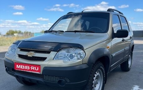 Chevrolet Niva I рестайлинг, 2010 год, 365 000 рублей, 17 фотография