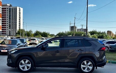 Toyota RAV4, 2021 год, 2 930 000 рублей, 8 фотография