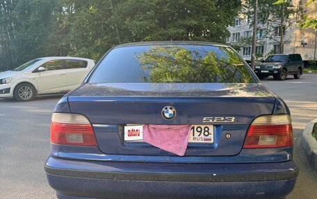 BMW 5 серия, 2000 год, 400 000 рублей, 2 фотография
