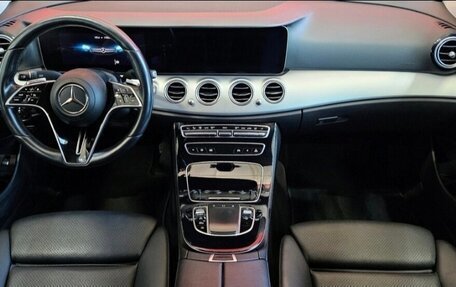 Mercedes-Benz E-Класс, 2021 год, 3 650 000 рублей, 3 фотография